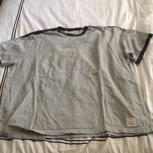 Old Navy Grey Tshirt.